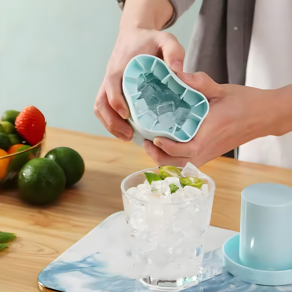 Stampo per Ghiaccio in Silicone 2 in 1 – Cubetti Perfetti e Contenitore Integrato